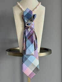 Image 3 of  Eye of Elegance