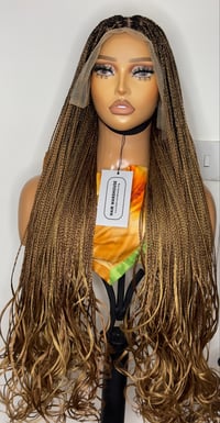 Image 1 of YEMS WAVY BRAIDS