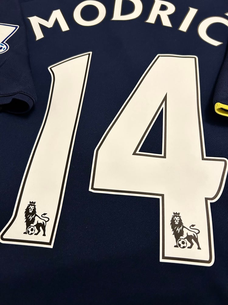 Image of Tottenham Hotspur “MODRIĆ 14” 2009/10 Away Match Issued Shirt + patches (M)