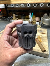 Image 4 of HEX SKULLED CIGAR HOLDER 