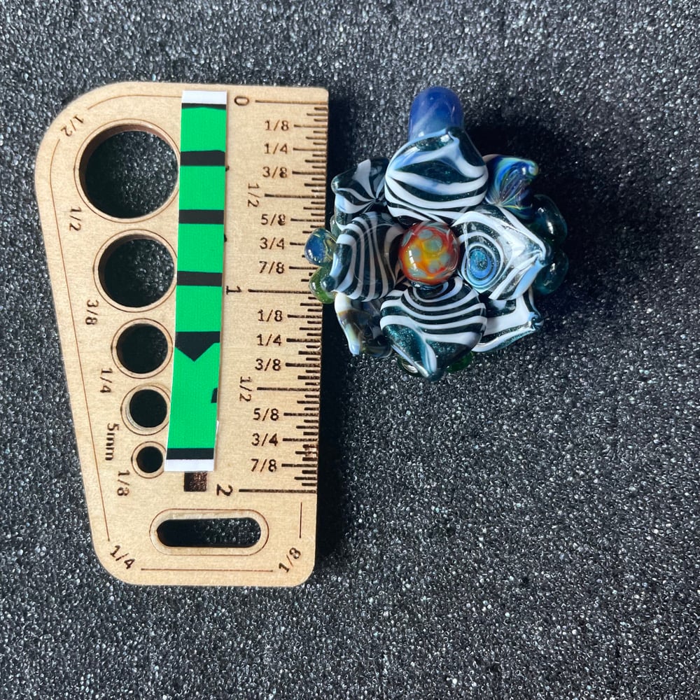 Image of Flower Pendant 12