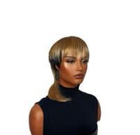 Image 2 of Sienna | Honey Blonde Retro Tail Wig