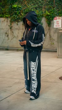 Image 3 of Noir VIB3Z Double Pocket Zipup