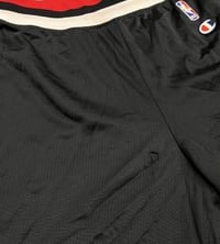 Image 4 of VTG 90s Chicago Bulls Champion Shorts Sz L