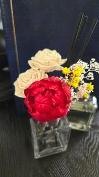 Image 1 of Dainty Collection:Roped Peony White Flowers  Floral Reed Diffuser