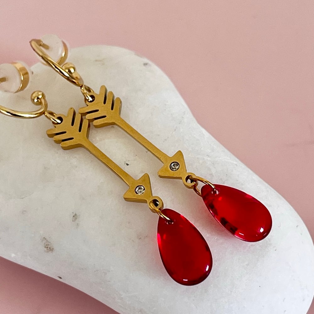 Image of Arrow and Red Glass Droplet Half Hoops - Gold