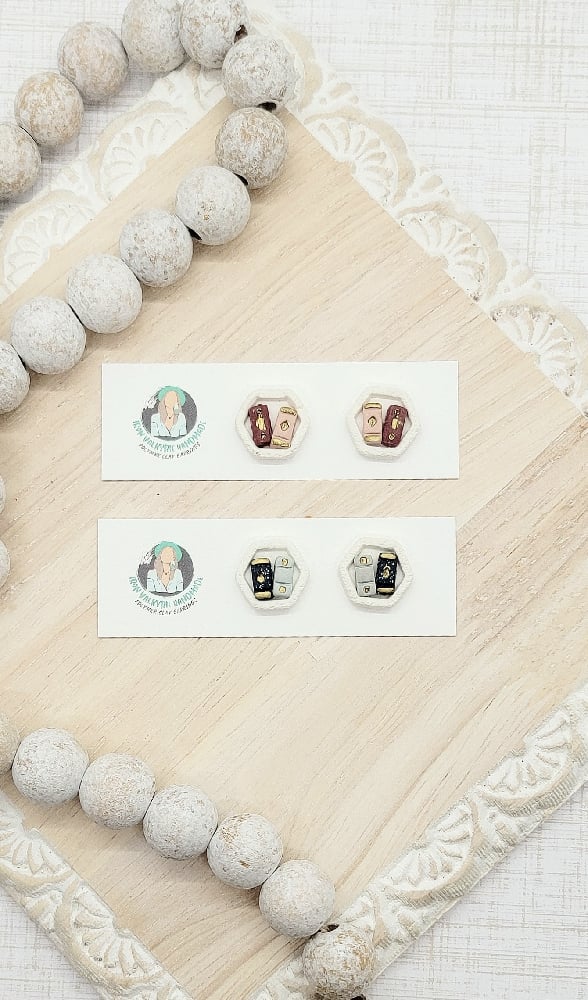 Image of Bookshelf Studs