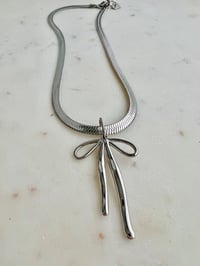 Image 2 of CLASSIC BOW SNAKE CHAIN NECKLACE 