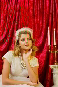 Image 2 of 1960s Flower Net Veil