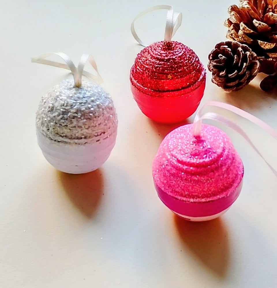 Image of Glitzy Glam Baubles 2