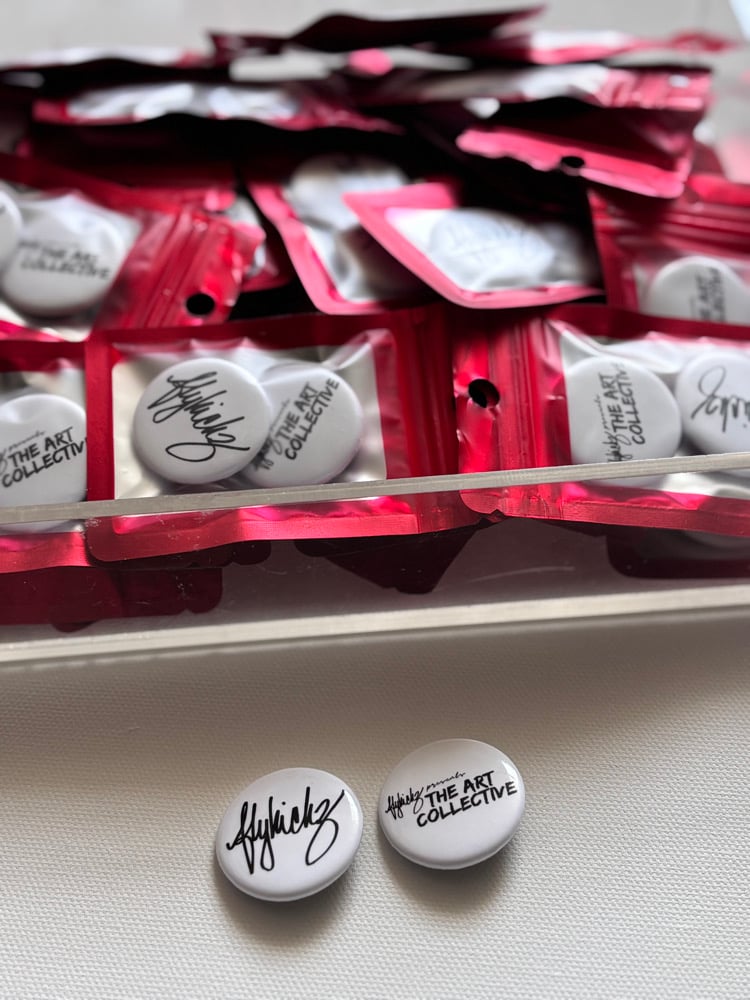 THE ART COLLECTIVE - Button pack