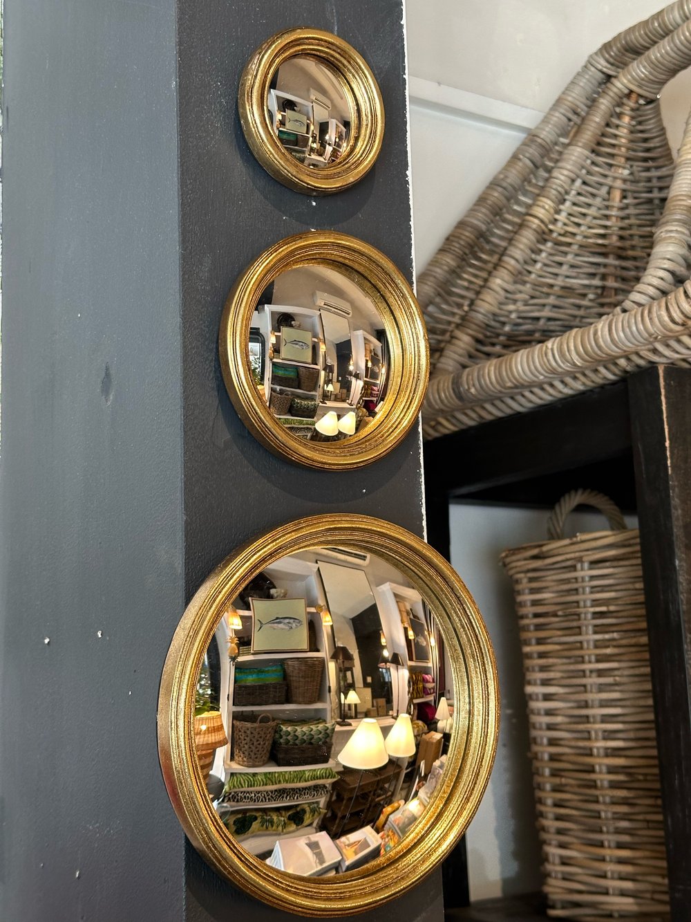 Image of Fine Gold Framed Convex Mirror 