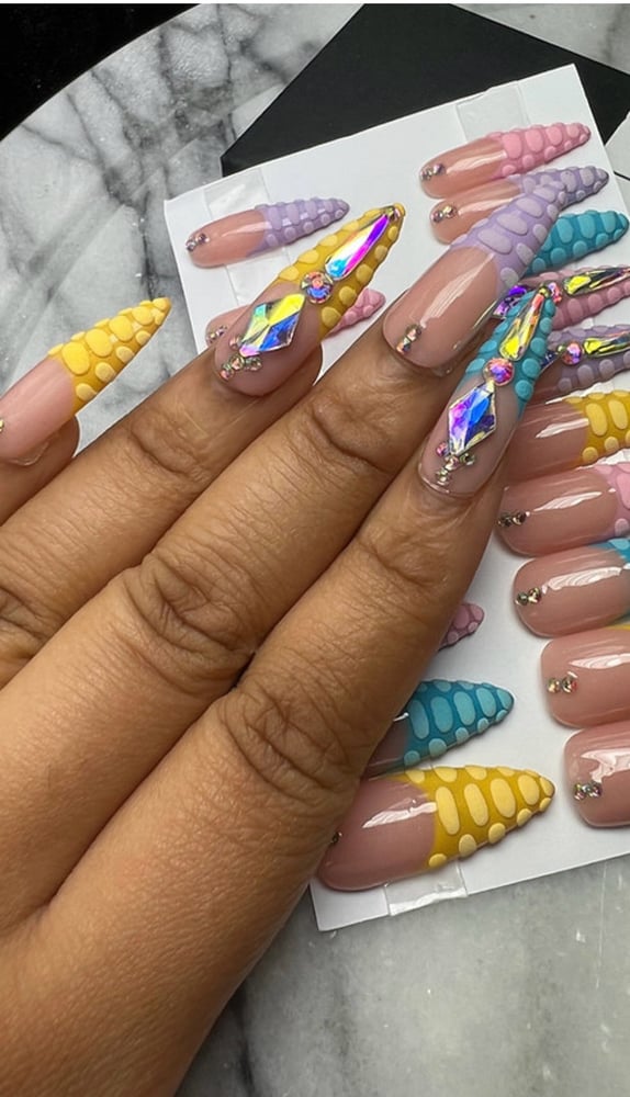 Image of Pick a Colorful alligator 20 piece or 10 piece press on nail set