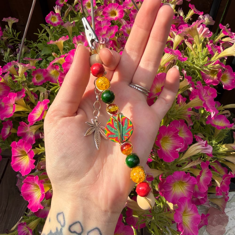 Image of og kush roach clip 