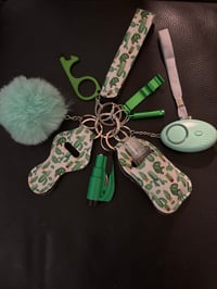  Apple green