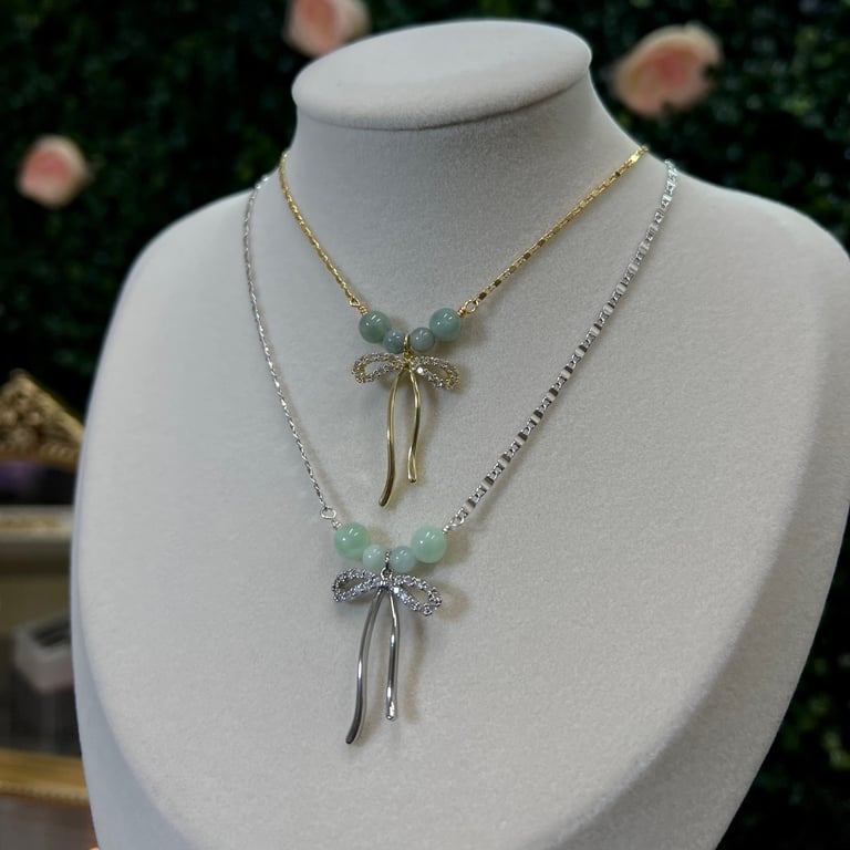 jaded bow necklace