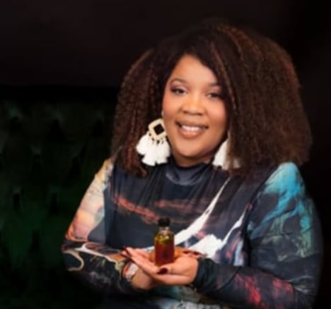 Image of Esther Oil