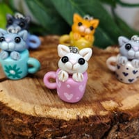 Image 2 of Wisiorki - Kotki w kubku 🐱✨