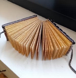 RENNALA — mini livre — reliure copte