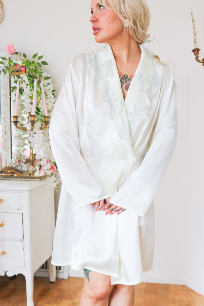 Image of Y2K Victorias Secret Silky White Cross Robe with Blue Floral lace (M/L)