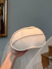Image 8 of 1950s Bow Veil