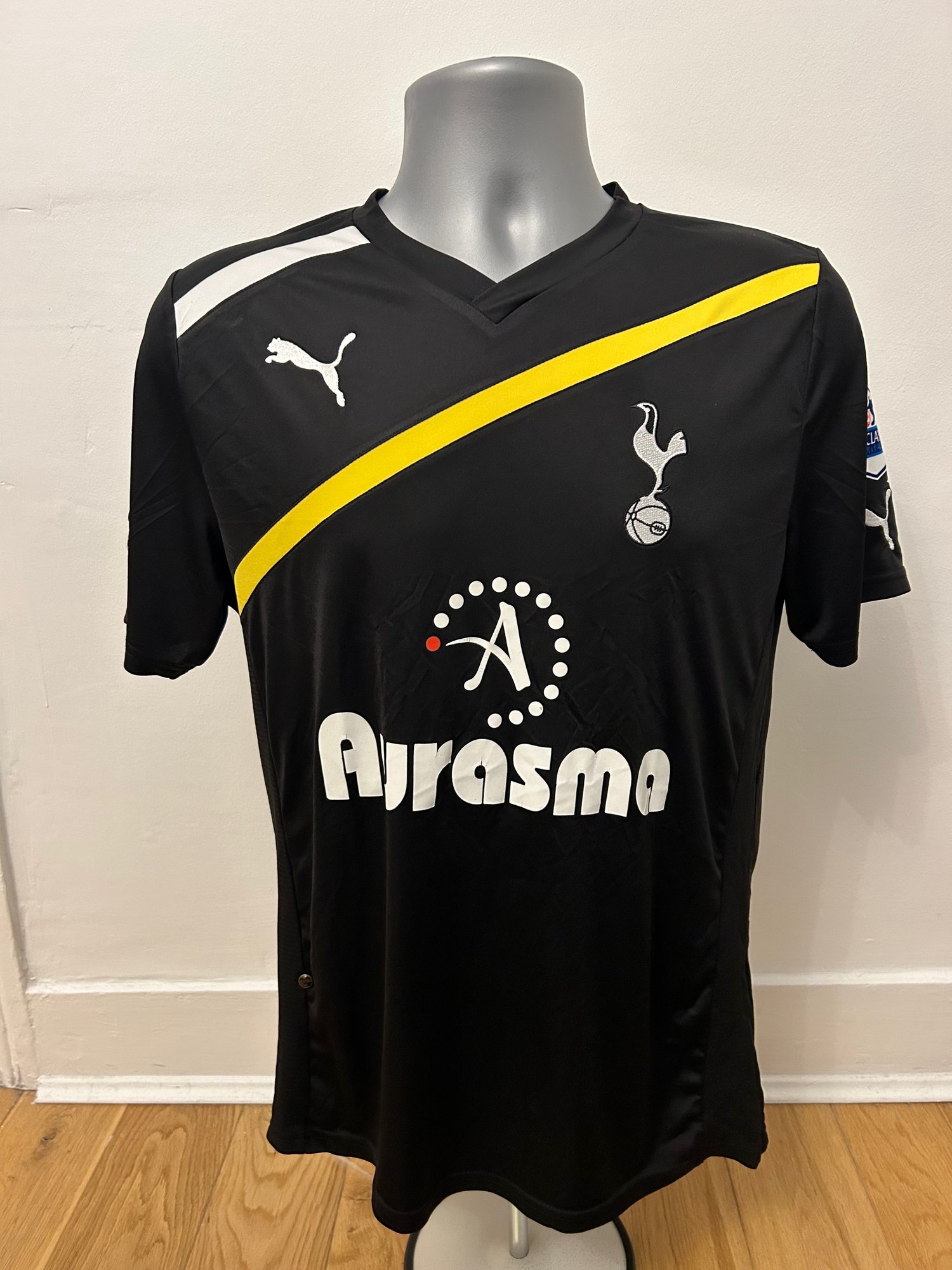 Image of Tottenham Hotspur “BALE 3” 2011/12 Third Shirt + PL patches (S)