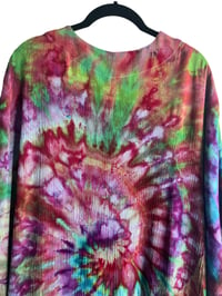 Image 4 of M Woven Long Kimono in Bright Spiral Ice Dye