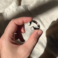Image 2 of WHITE BRACE RING (S ½)