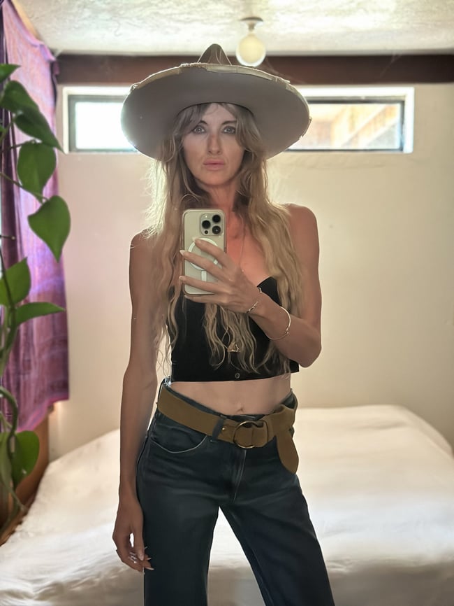 early 1970s golden suede "O" ring belt