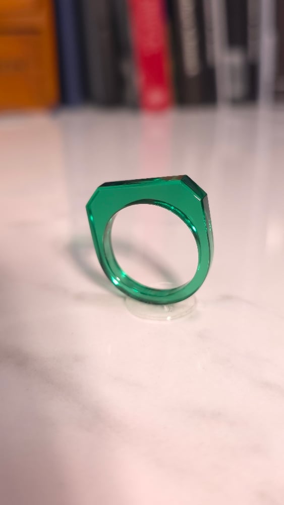 Image of Emerald Signet Slim