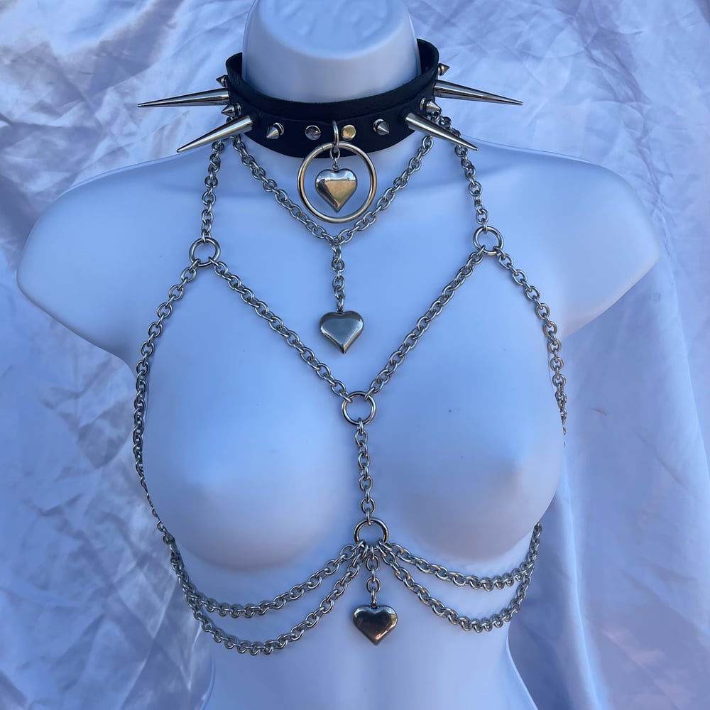 Image of Divorce Chain Harness