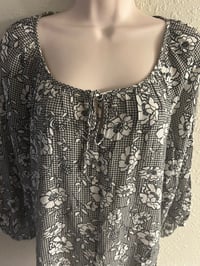 Image 12 of New XL Como Blu Co. Top #858*8