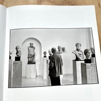 Image 2 of Elliot Erwitt - Museum Watching (Hardback)