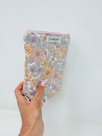 Image 2 of Trousse de toilette haute à poser coton fleurs pastel