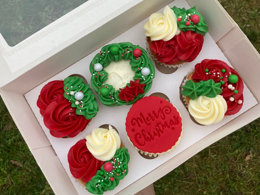 Image of Christmas cupcakes