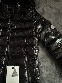 Image 4 of M shiny puffer jacket🖤✨