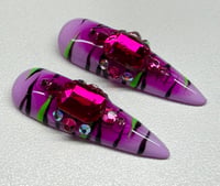 Image 3 of Catwalk Press-On Nails Size Medium 