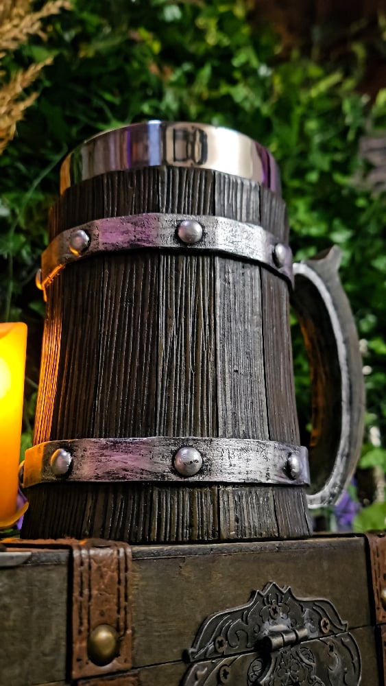๐The Armored Kingdom Cedarclad Tavern Mug