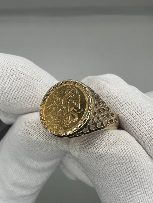 Image of 1988 22K Isle of Man Coin with 9k Ring Mount 