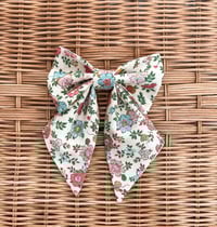 Image 3 of bluebell bow