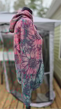 Image 5 of Floral Flukes