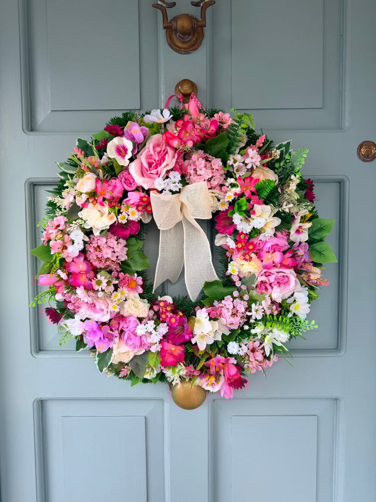 Image of 55cm Pink with cream bow 