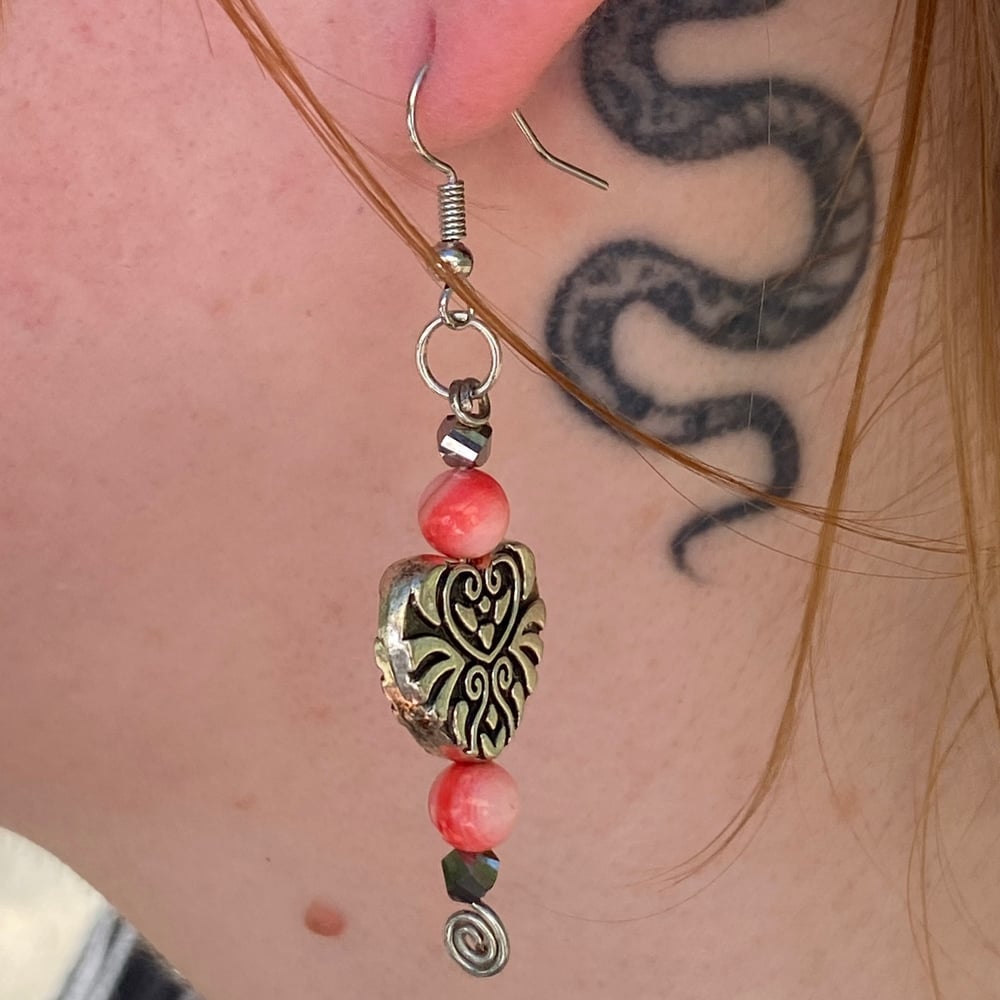 Image of bubblegum heart earrings
