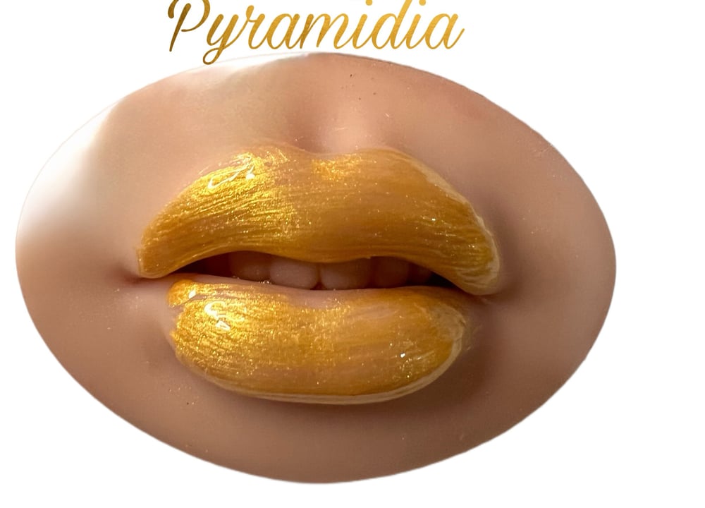 Pyramidia Lip Gloss 