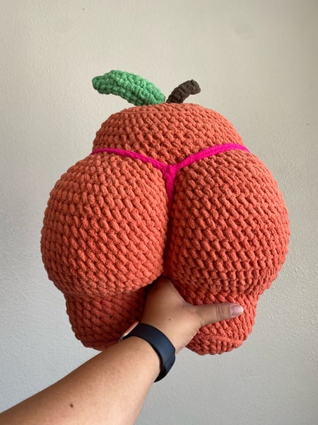 Image of Medium peach booty