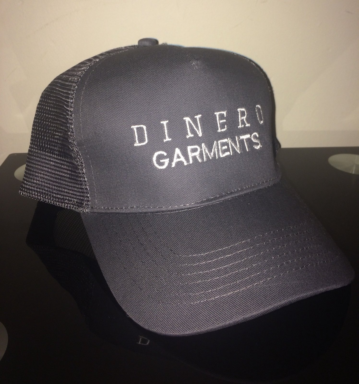 Image of Dinero Trucker - Grey