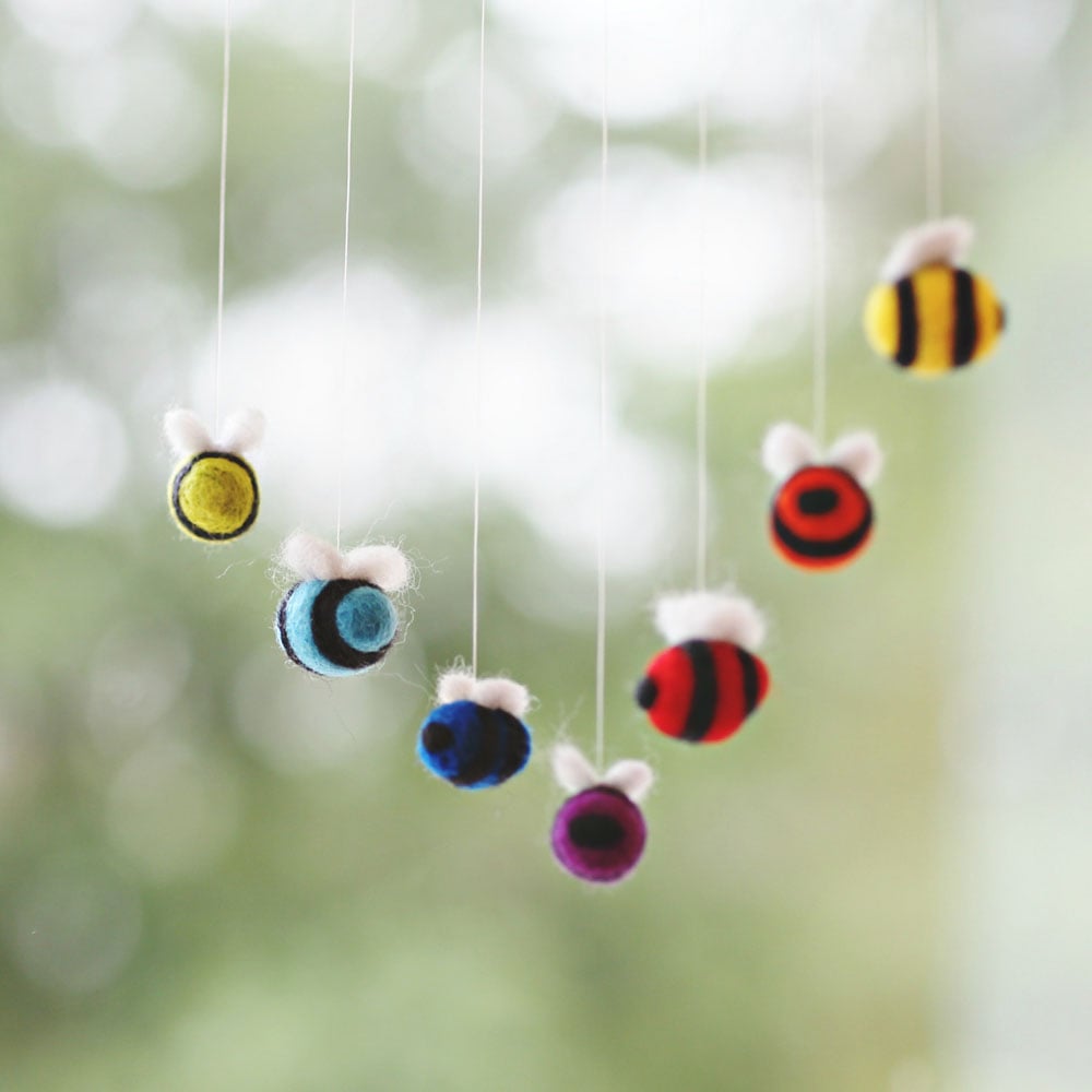 PDF Rainbow Bees Felting Instructions