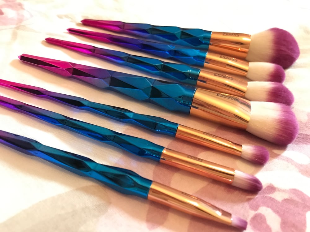 Image of Sayyas Unicorn Diamond Professional Make Up Brushes - 7 pc set