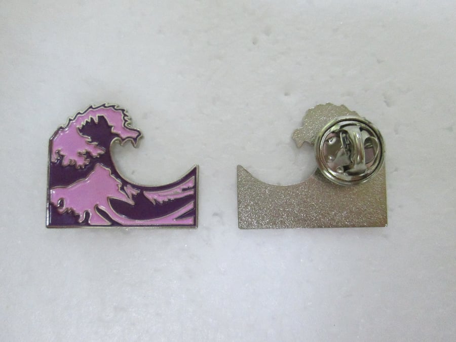 Image of Siplean "Purple Wave" Hat Pin