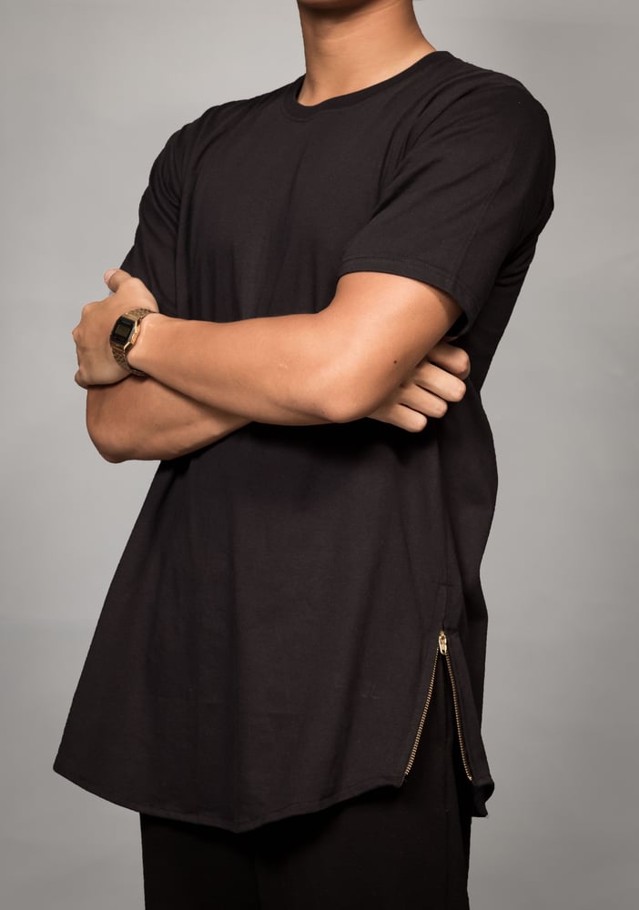 Image of Scooped side zipper tee